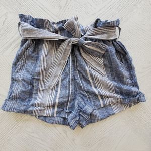 💙 High-waisted Striped Denim Shorts 💙